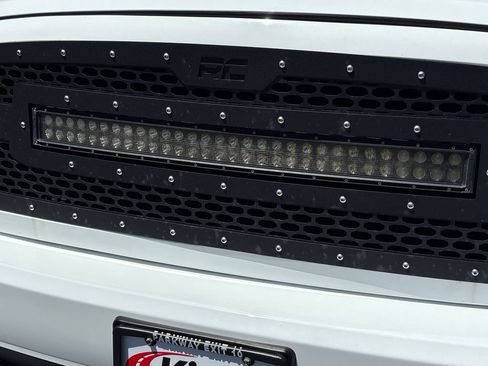 Used 2018 RAM 1500 Express AWD/4WD image 23