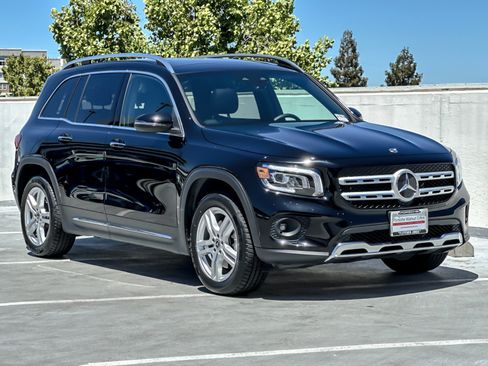 Used 2022 Mercedes-Benz GLB 250 4MATIC image 10