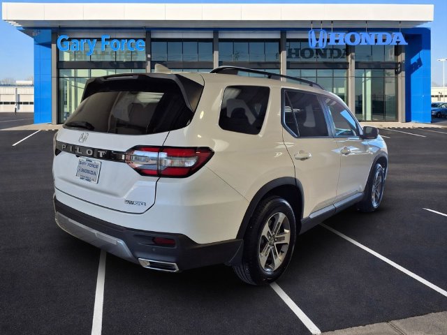 Certified 2026 Honda Pilot EX-L image 2