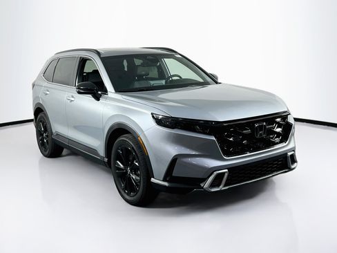 Used 2025 Honda CR-V Sport Touring image 3