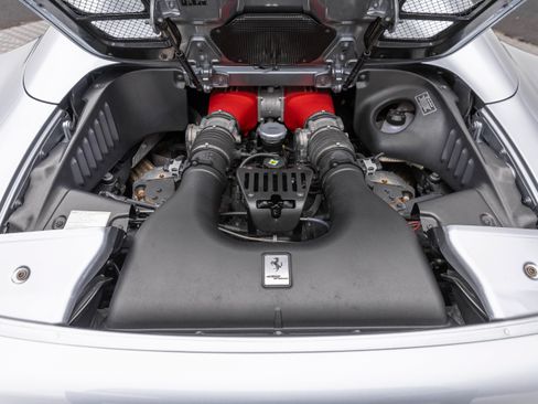 Used 2013 Ferrari 458 Spider RWD image 63