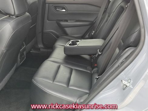 Used 2023 Nissan Rogue SL w/ SL Premium Package FWD image 11