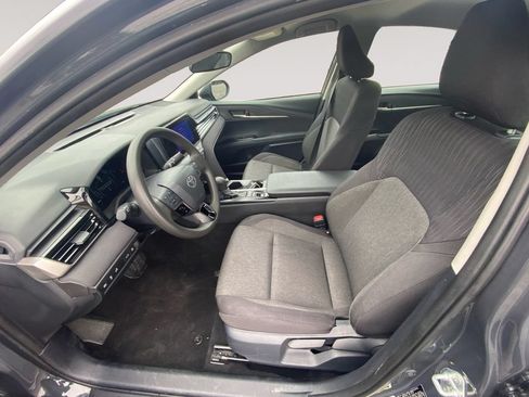 Used 2025 Toyota Camry LE FWD image 9