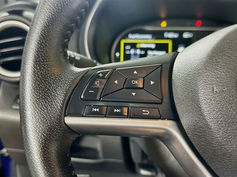 Used 2019 Nissan Kicks SR w/ SR Premium Package FWD image 21