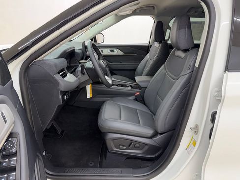 New 2026 Ford Explorer Active w/ Active Comfort Package AWD/4WD image 22
