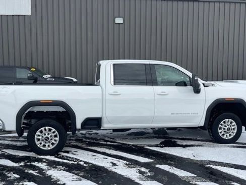 Used 2024 GMC Sierra 2500 SLE w/ SLE Convenience Package image 7