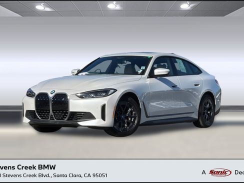 Used 2023 BMW i4 eDrive35 RWD image 1