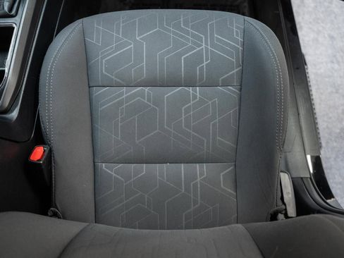 Used 2017 Toyota Tacoma TRD Off-Road w/ Tow Package (A/T) image 39