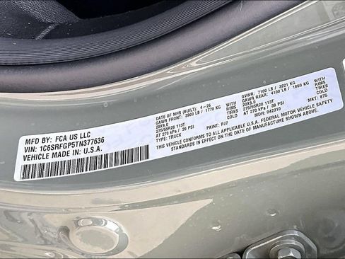 New 2026 RAM 1500 Express AWD/4WD image 32