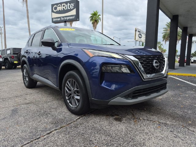 Used 2023 Nissan Rogue S AWD/4WD image 3