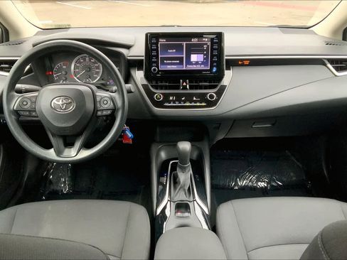 Used 2021 Toyota Corolla LE image 15