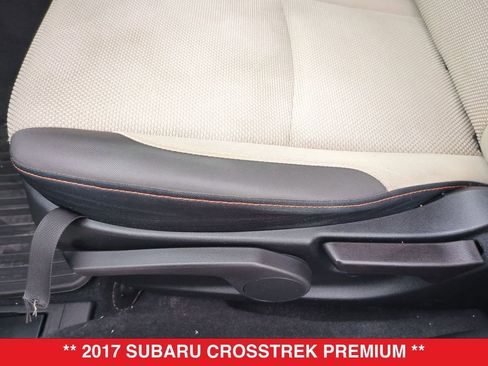 Used 2017 Subaru Crosstrek 2.0i Premium w/ Moonroof Package image 15