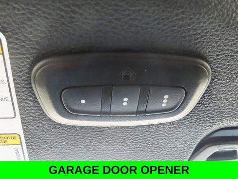 Used 2021 Jeep Wrangler Unlimited Sahara AWD/4WD image 36