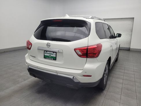 Used 2019 Nissan Pathfinder S image 9