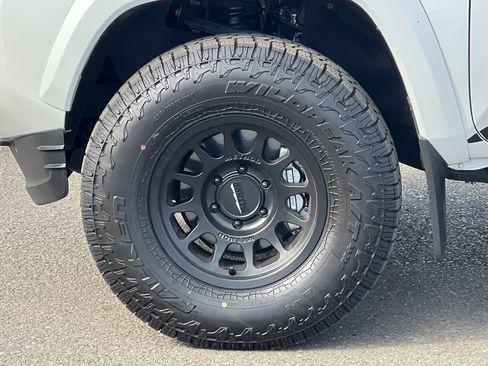 Used 2023 Toyota Tacoma Limited w/ Black Out Package (TMS) image 25