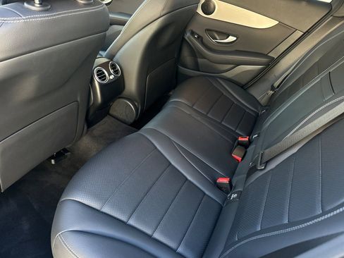 Used 2021 Mercedes-Benz GLC 300 image 12