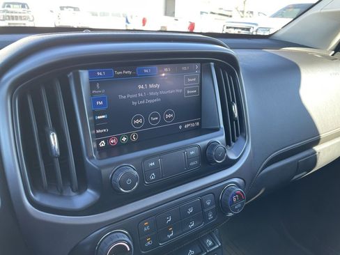 Used 2022 GMC Canyon AT4 w/ Trailering Package image 16