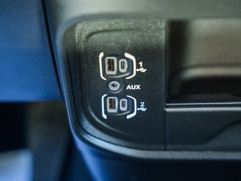 Used 2024 RAM 3500 Big Horn image 30