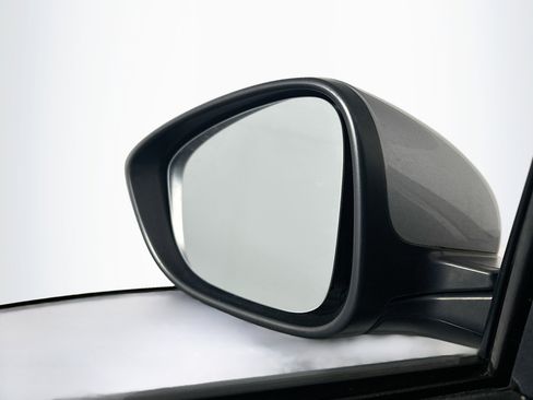 Used 2018 Honda Accord LX image 16