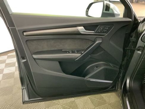 Used 2018 Audi SQ5 Prestige w/ Prestige Package AWD/4WD image 16