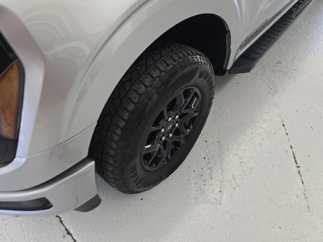 Used 2025 Ford F150 XLT w/ Equipment Group 302A MID AWD/4WD image 9