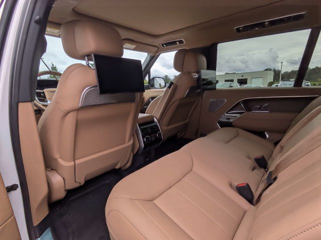New 2027 Land Rover Range Rover Long Wheelbase Autobiography AWD/4WD image 15