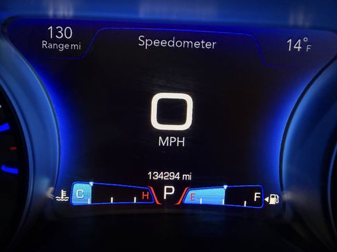 Used 2018 Chrysler 300 S image 14