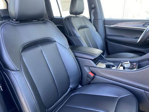 New 2024 Jeep Grand Cherokee Limited 4xe image 11