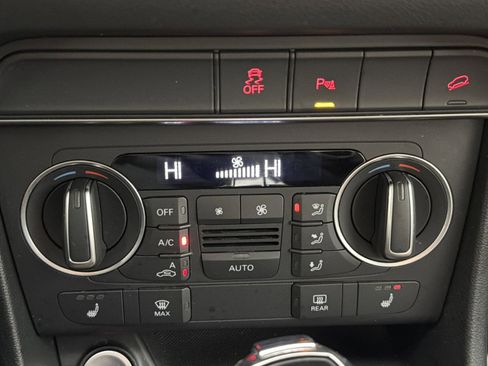 Used 2017 Audi Q3 2.0T Premium Plus w/ Premium Plus Package image 21