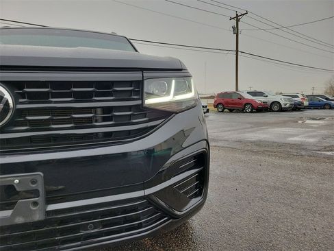 Used 2023 Volkswagen Atlas SEL R-Line image 10
