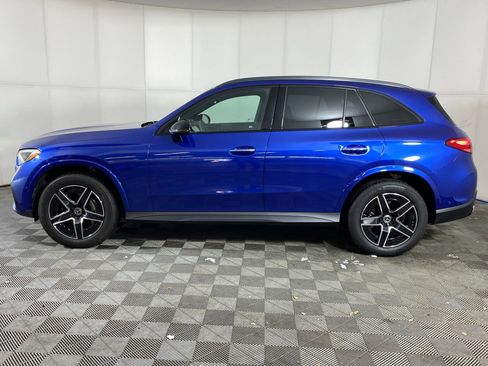 Certified 2025 Mercedes-Benz GLC 300 4MATIC image 2