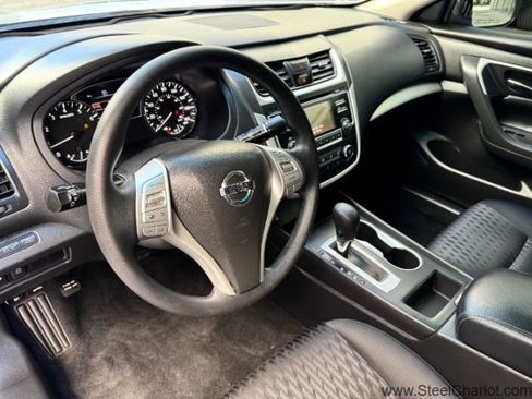 Used 2018 Nissan Altima 2.5 S w/ S Convenience Package image 11