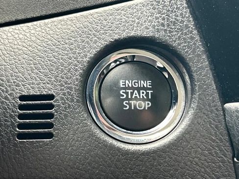 Used 2015 Toyota Corolla LE Premium FWD image 60