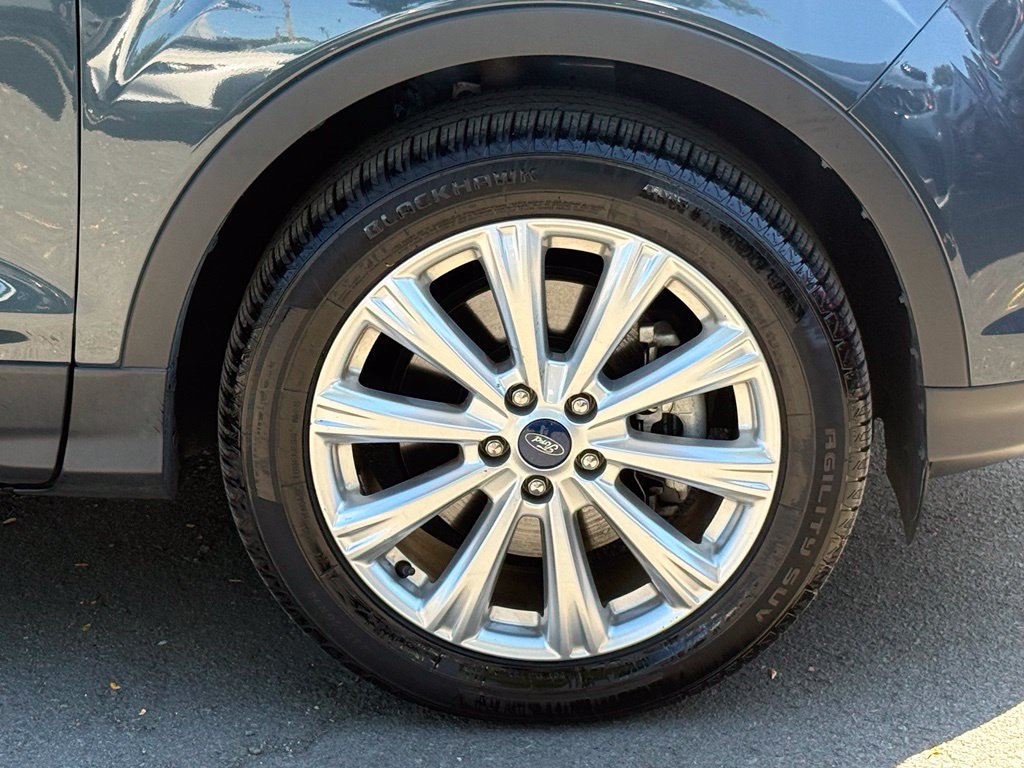 Used 2019 Ford Escape SEL AWD/4WD image 6