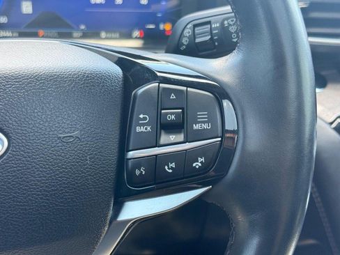 Used 2022 Ford Explorer Platinum w/ Equipment Group 601A AWD/4WD image 20