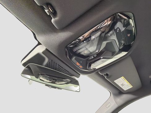 New 2026 BMW 550e xDrive image 20