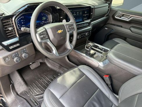 Certified 2024 Chevrolet Silverado 1500 LTZ w/ LTZ Premium Texas Edition image 4