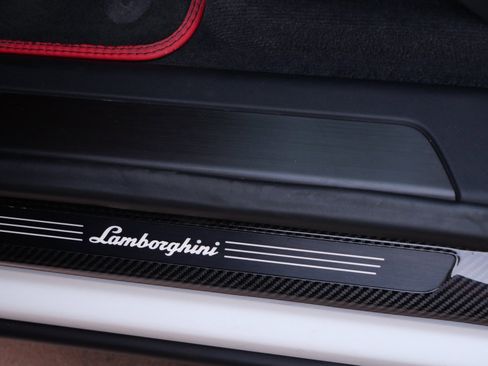 Used 2023 Lamborghini Urus S image 23