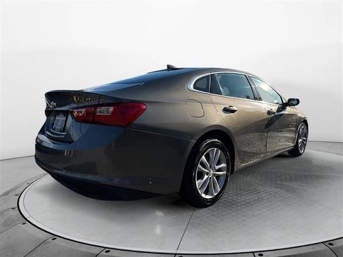 Used 2018 Chevrolet Malibu LT image 5