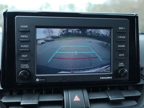 Used 2021 Toyota RAV4 LE image 34