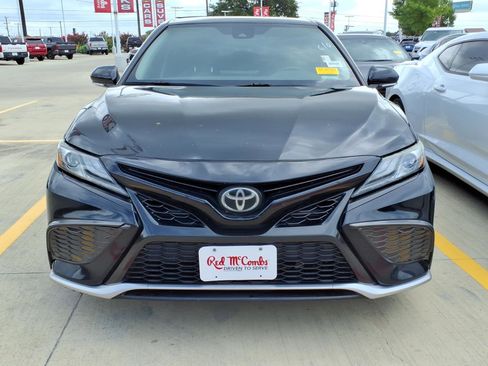 Used 2021 Toyota Camry XSE FWD image 2
