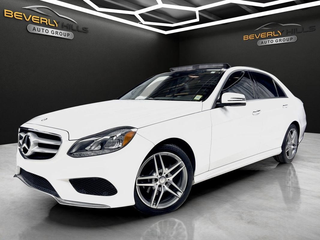 Used 2016 Mercedes-Benz E 400 4MATIC Sedan image 1