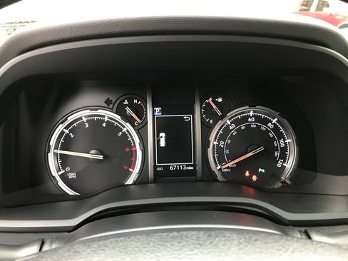 Certified 2022 Toyota 4Runner Limited image 18