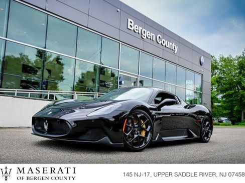 Certified 2022 Maserati MC20 Coupe RWD image 1