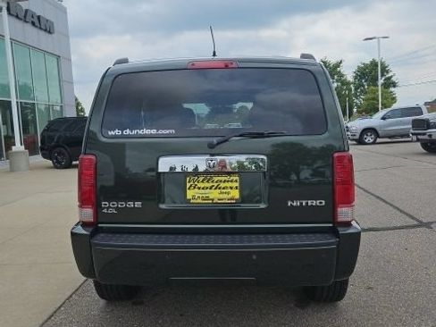Used 2010 Dodge Nitro Detonator AWD/4WD image 9