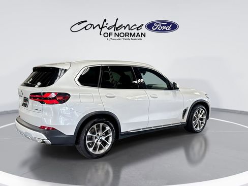 Used 2024 BMW X5 xDrive40i AWD/4WD image 9