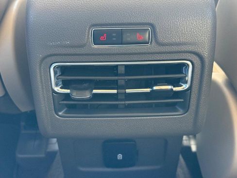 Certified 2022 Lincoln Corsair FWD w/ Equipment Group 101A image 9