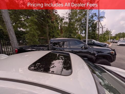 Used 2017 Honda Civic EX-L image 10