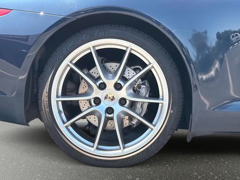 Used 2012 Porsche 911 Carrera RWD image 18