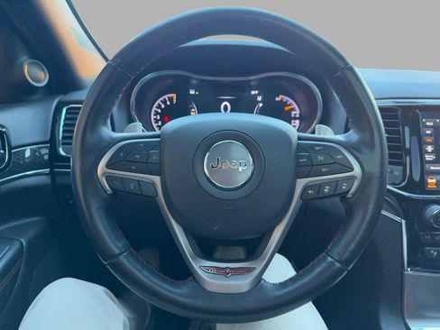 Used 2019 Jeep Grand Cherokee Trailhawk w/ Trailhawk Luxury Group image 16